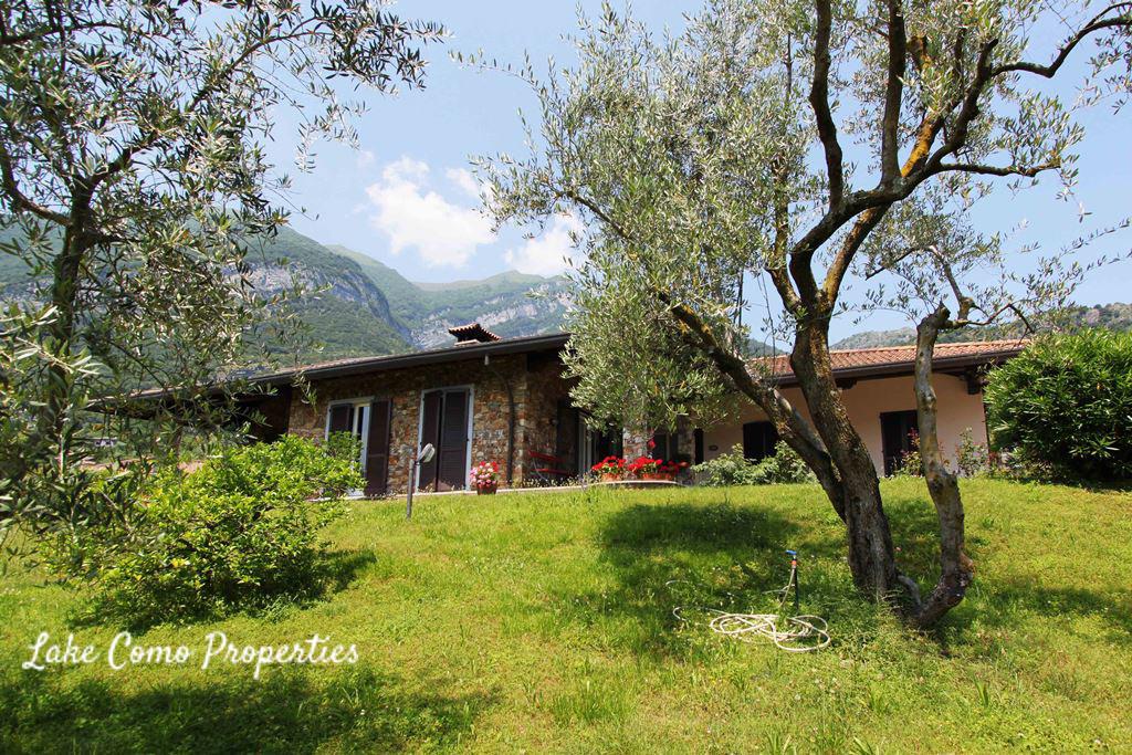 House in Lake Como, 250 m², photo #2, listing #74838330