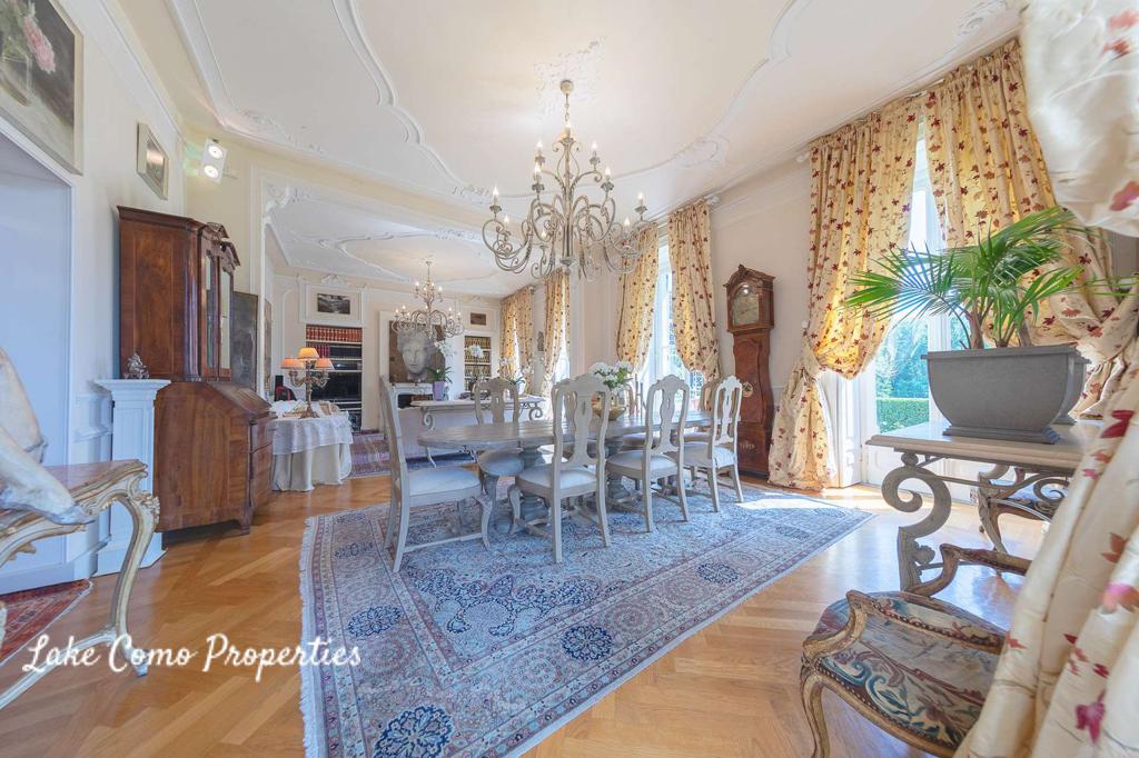 Apartment in Lake Como, photo #3, listing #76098246