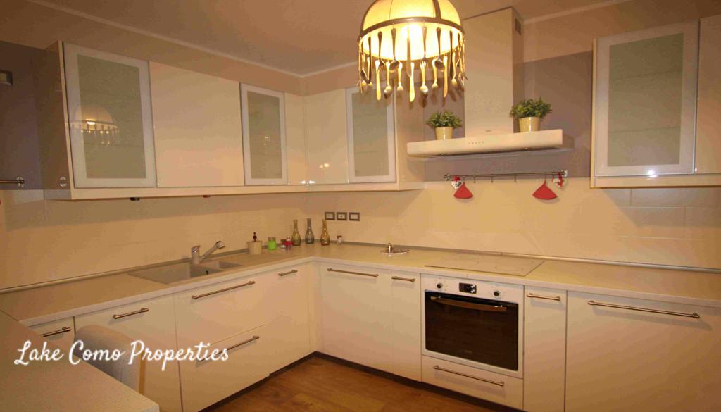 4 room apartment in Lecco, 160 m², photo #7, listing #105802872