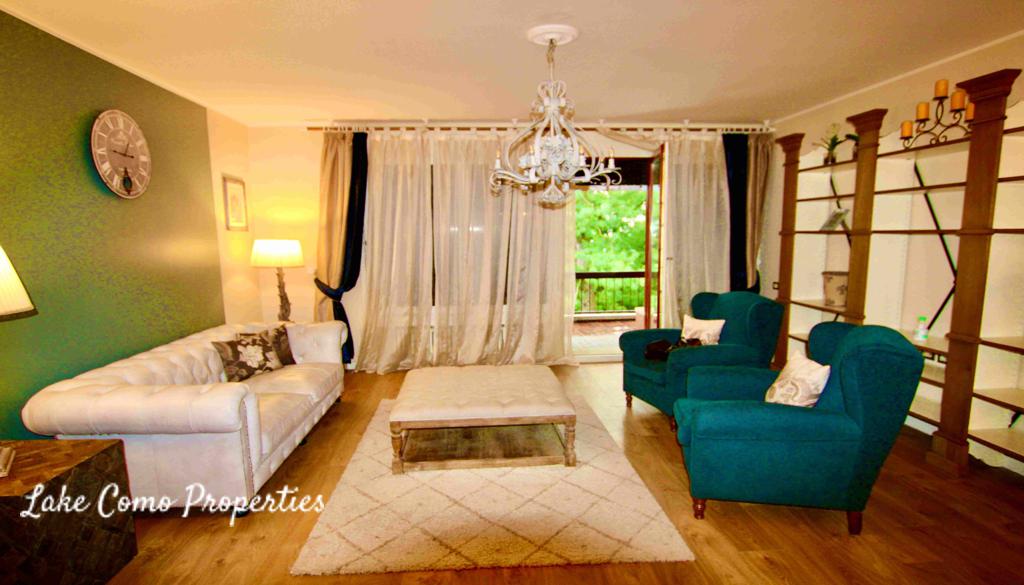 4 room apartment in Lecco, 160 m², photo #10, listing #105802872