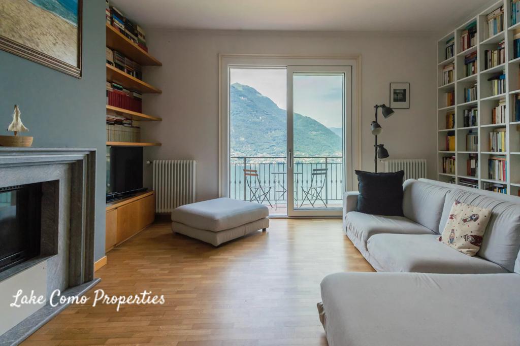 8 room house in Faggeto Lario, photo #3, listing #103238688