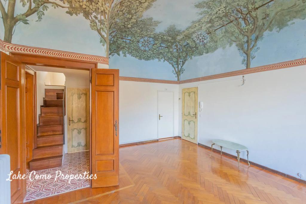 10 room house in Torno, photo #4, listing #89767902