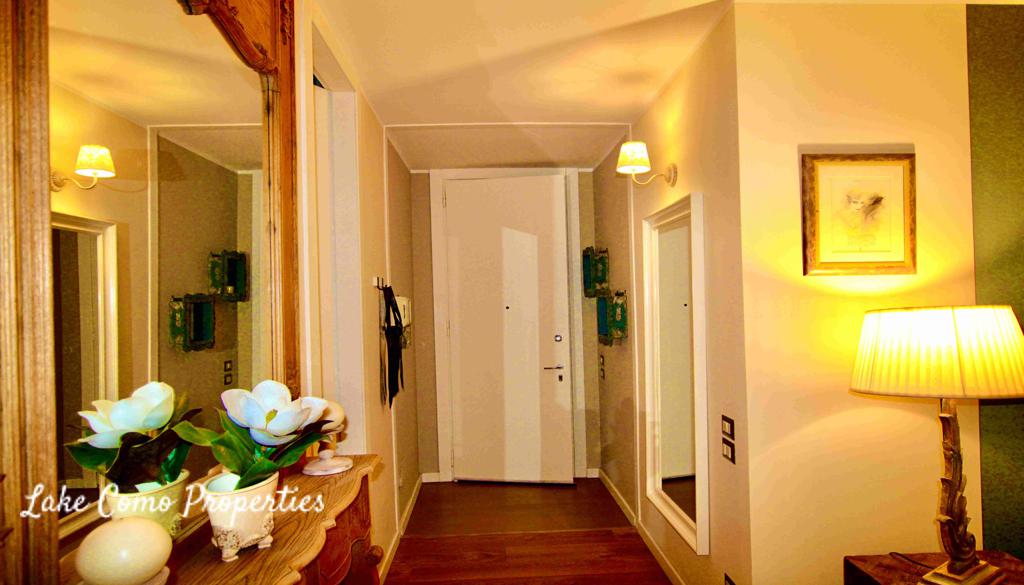 4 room apartment in Lecco, 160 m², photo #4, listing #105802872