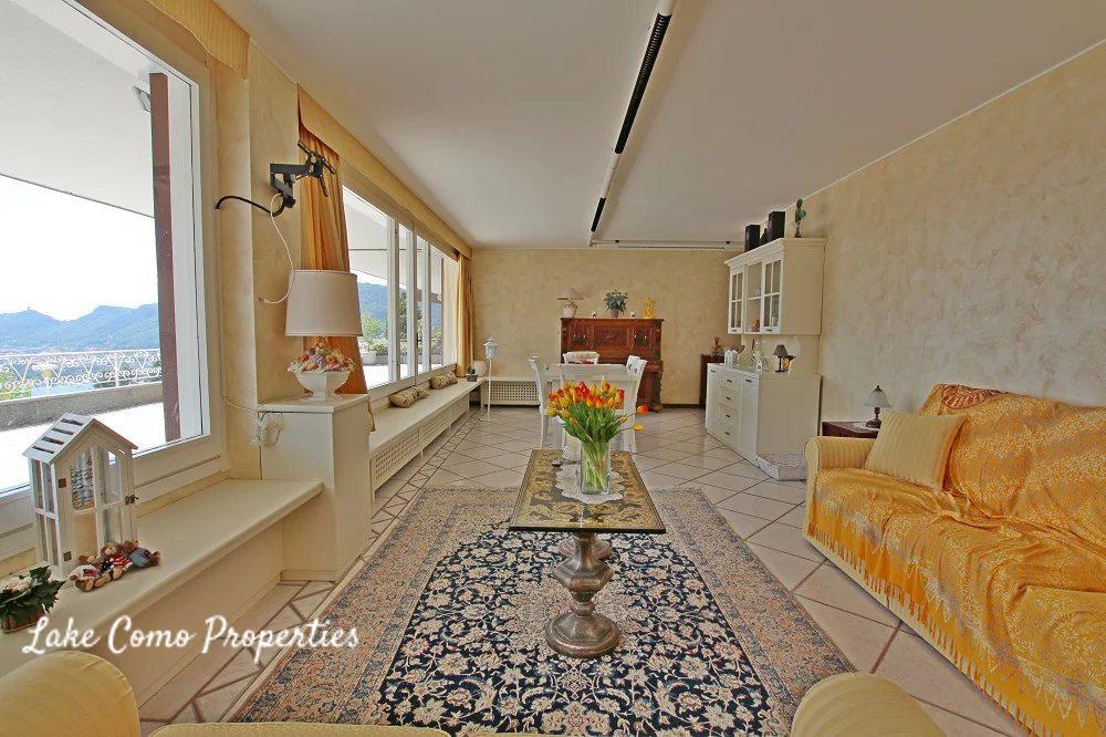 6 room apartment in Lake Como, photo #2, listing #85233918