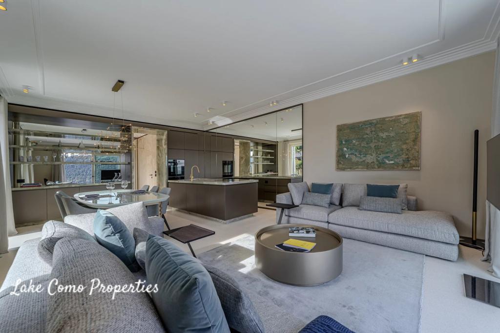 4 room apartment in Cernobbio, photo #9, listing #106636824