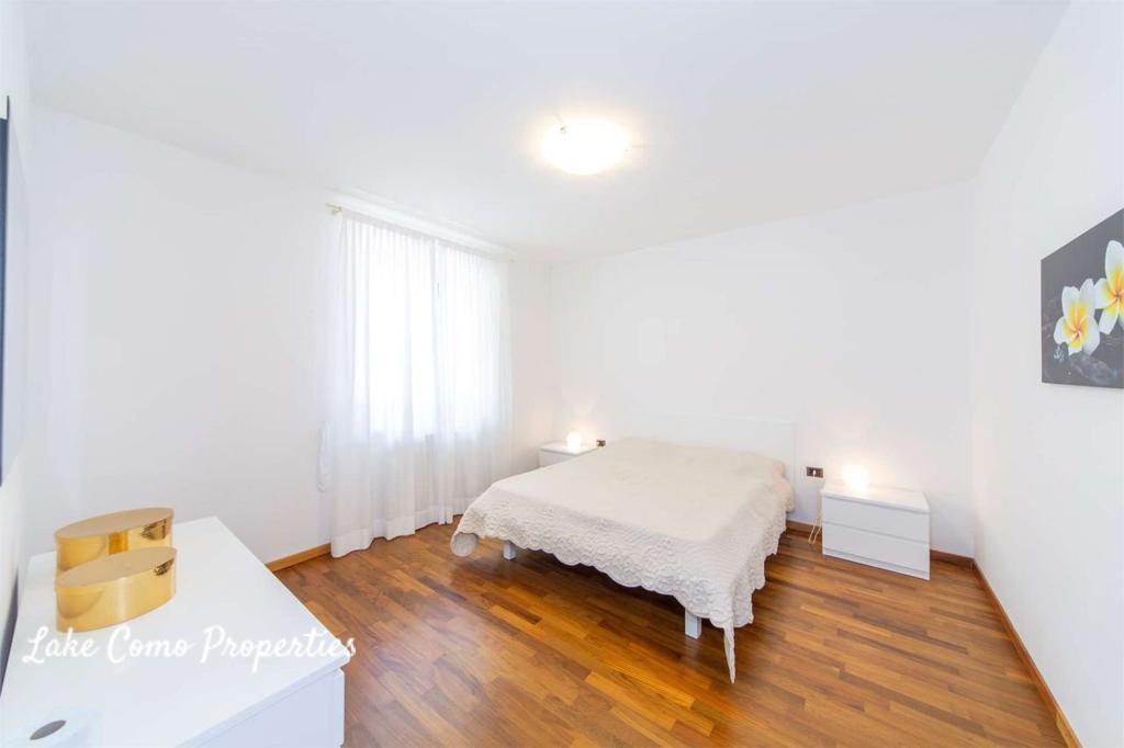 8 room house in Lake Como, 240 m², photo #9, listing #75948978