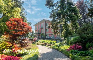 25 room house in Lake Como