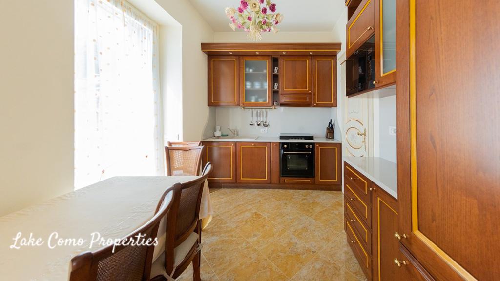 4 room apartment in Cernobbio, photo #8, listing #85245888
