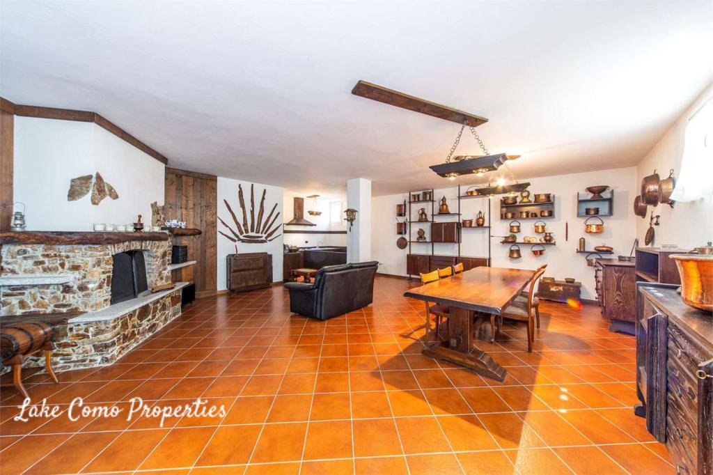 8 room house in Lake Como, 240 m², photo #5, listing #75948978