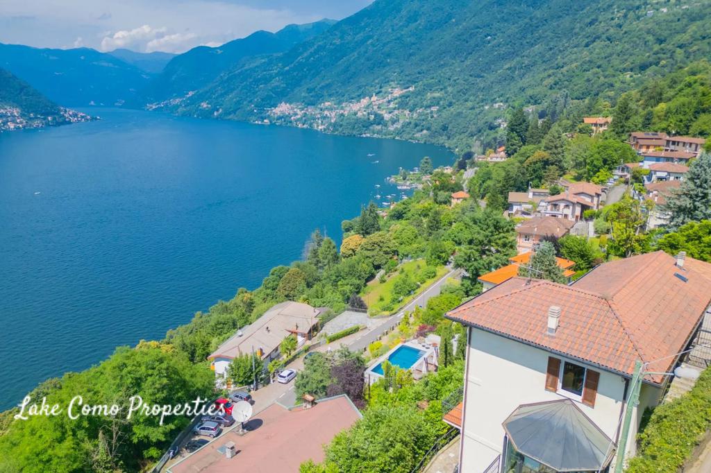 8 room house in Faggeto Lario, photo #2, listing #103238688
