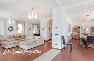 25 room house in Oliveto Lario