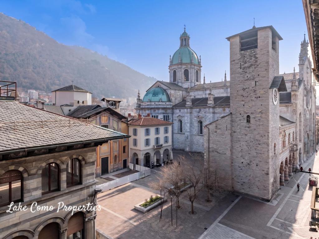 3 room apartment in Lake Como, photo #1, listing #105717150