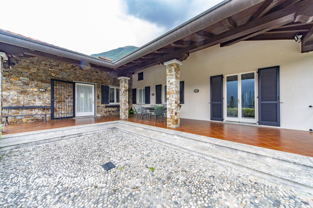 8 room house in Lake Como, 250 m², photo #5, listing #102985932