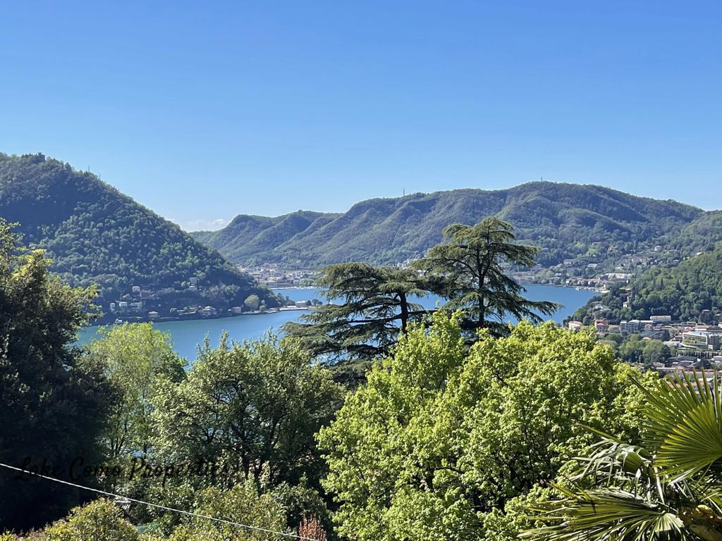 5 room house in Cernobbio, photo #2, listing #106409268