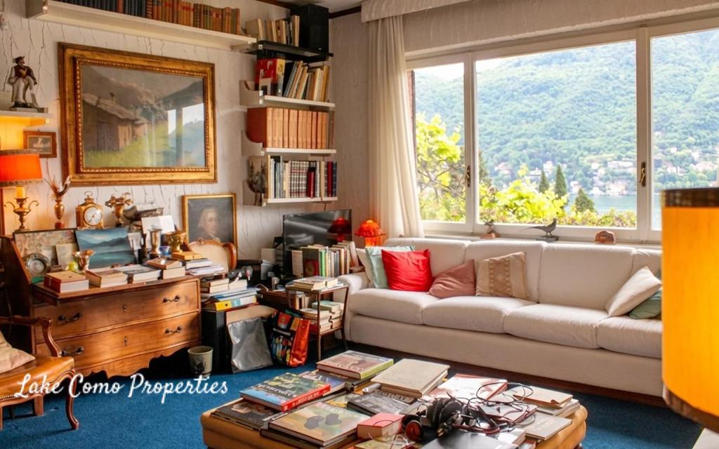12 room house in Moltrasio, photo #10, listing #106236396