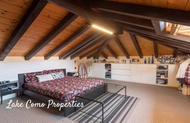 24 room house in Lake Como