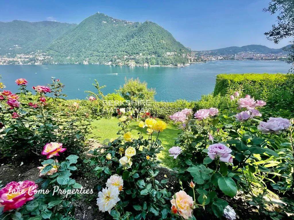 House in Lake Como, photo #1, listing #98267988