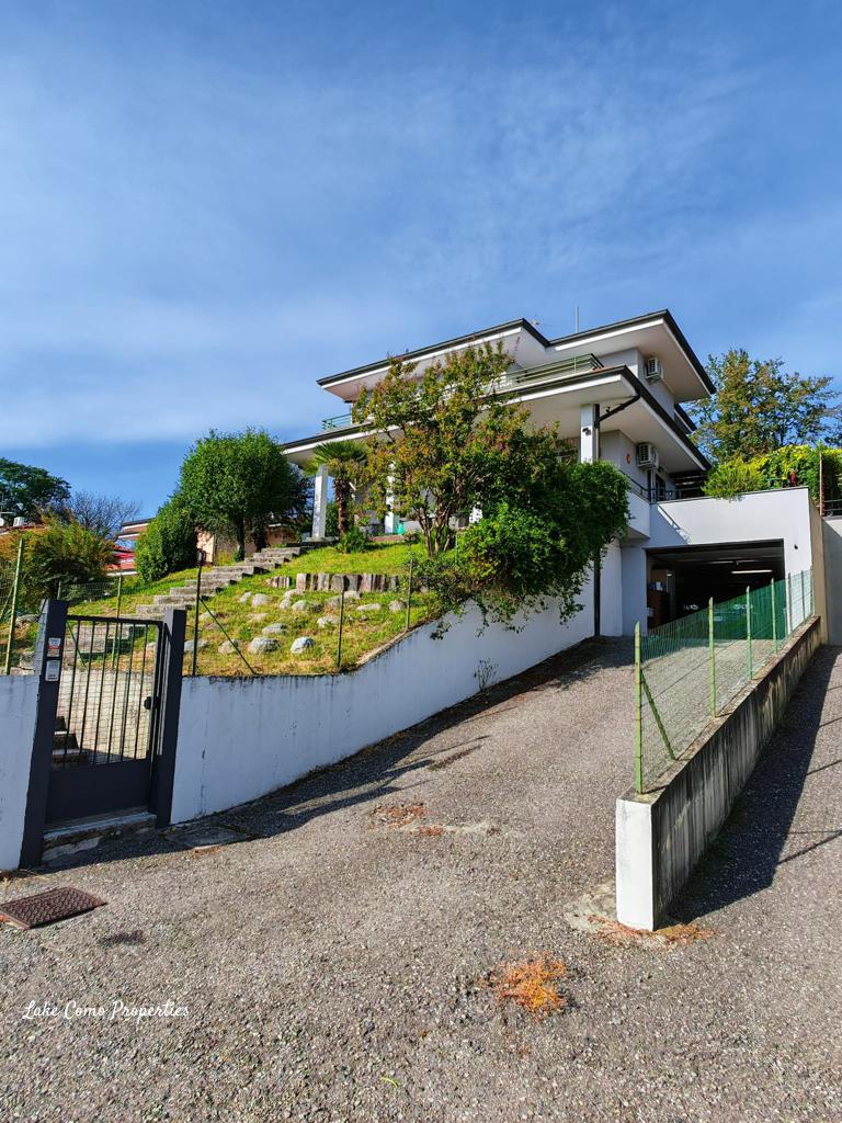 6 room house in Lake Como, 240 m², photo #1, listing #104512758