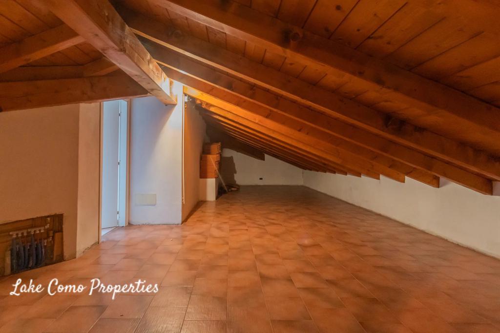 8 room house in Lake Como, photo #2, listing #91614432
