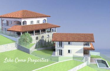 7 room house in Pianello del Lario