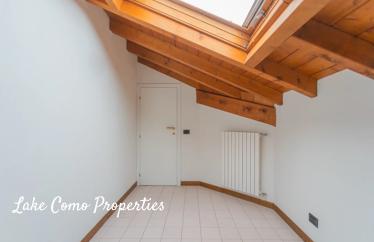 8 room house in Lake Como